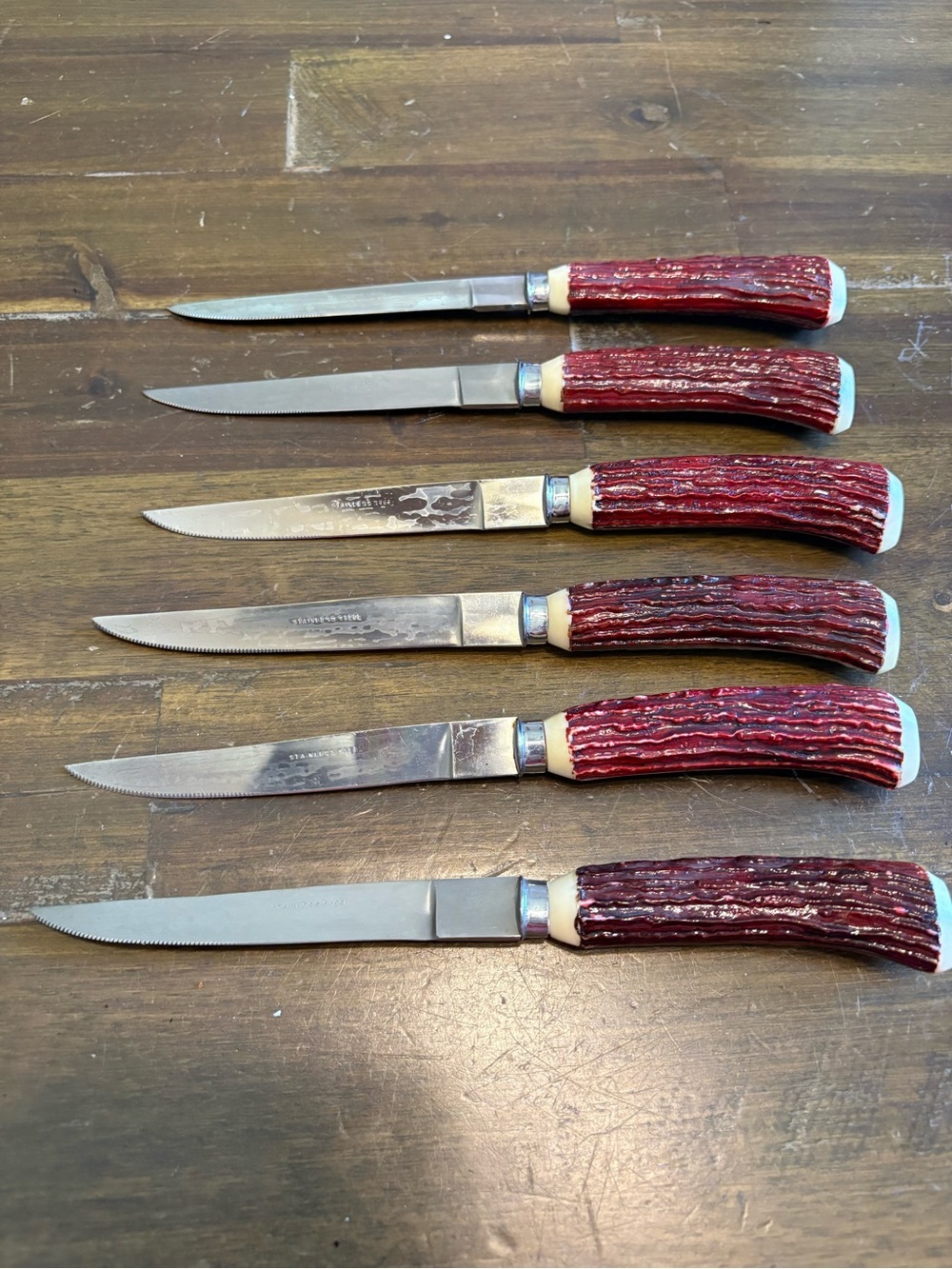 Vintage Set of 6 Stainless Steel Steak Knives Red Faux Antler Handles Japan Dine